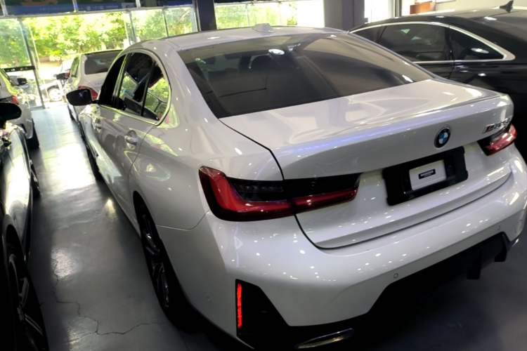 Used BMW 3 Series 2023 325Li M Sport Package Rear Left 45 Deg