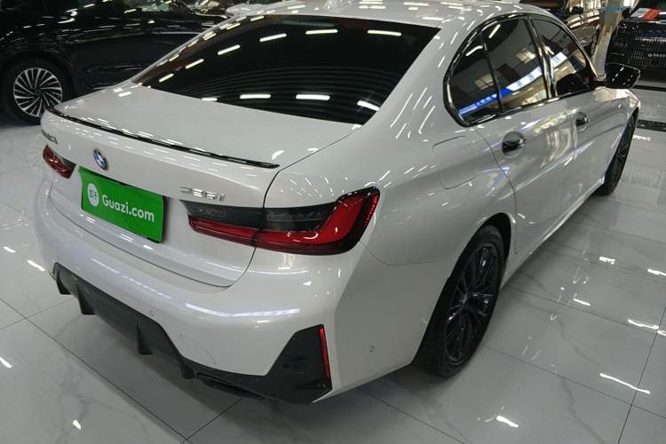 Used BMW 3 Series 2023 325i M Sport Night Edition Package Rear Right 45 Deg