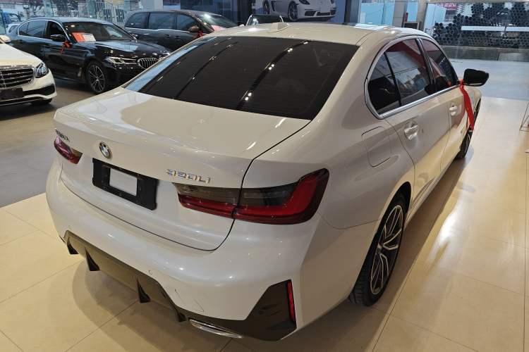 Used BMW 3 Series 2023 320Li M Sport Package Rear Right 45 Deg
