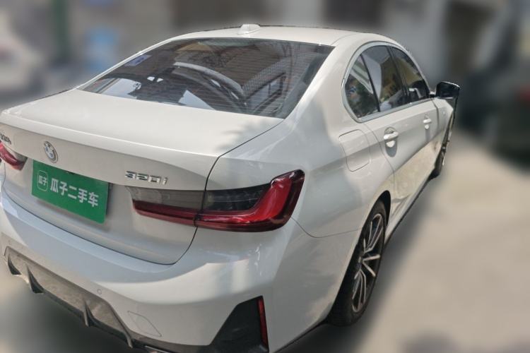 Used BMW 3 Series 2023 320i M Sport Package Rear Right 45 Deg