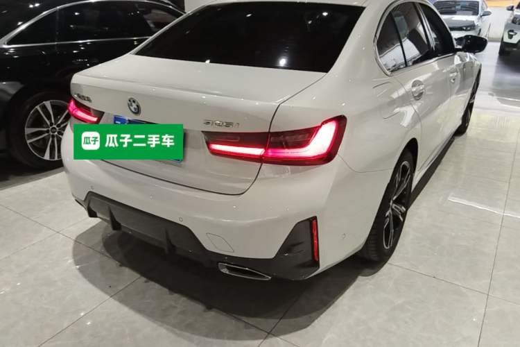 Used BMW 3 Series 2023 325i M Sport Package Rear Right 45 Deg