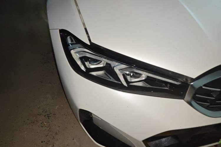 Used BMW 3 Series 2023 325Li M Sport Package Right Front Headlight