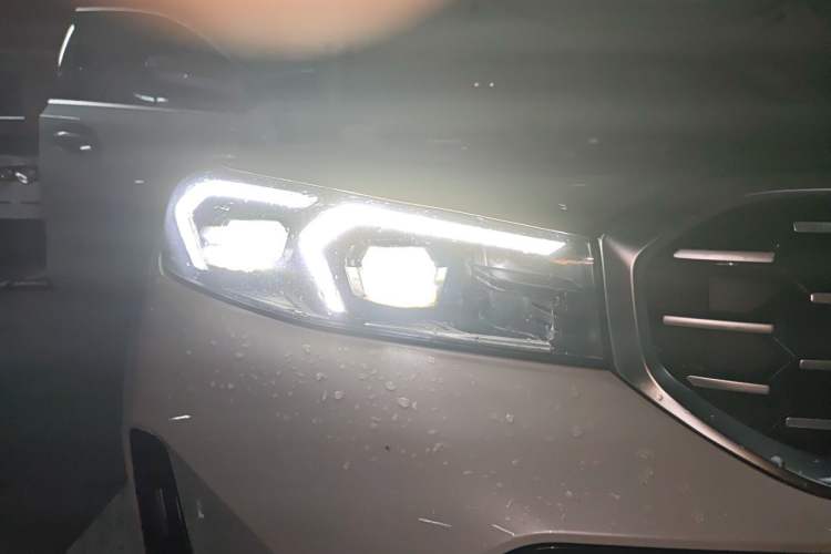 Used BMW 3 Series 2023 325Li M Sport Package Right Front Headlight