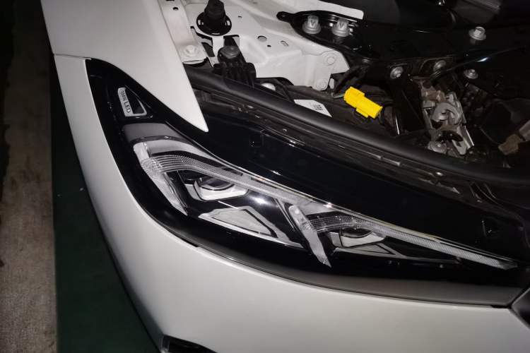 Used BMW 3 Series 2023 325Li M Sport Package Right Front Headlight