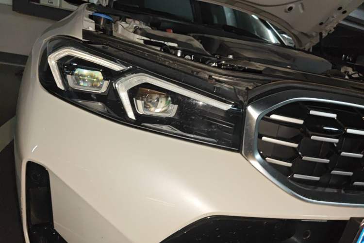 Used BMW 3 Series 2023 325i M Sport Package Right Front Headlight