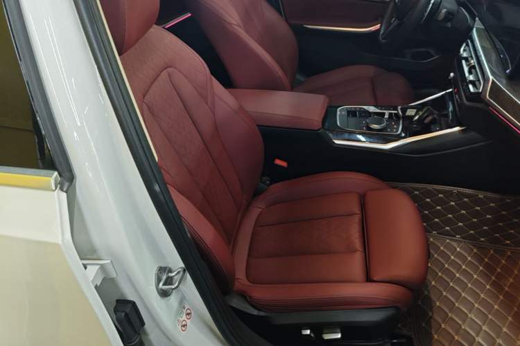 Used BMW 3 Series 2023 325Li M Sport Package Right Front Seat
