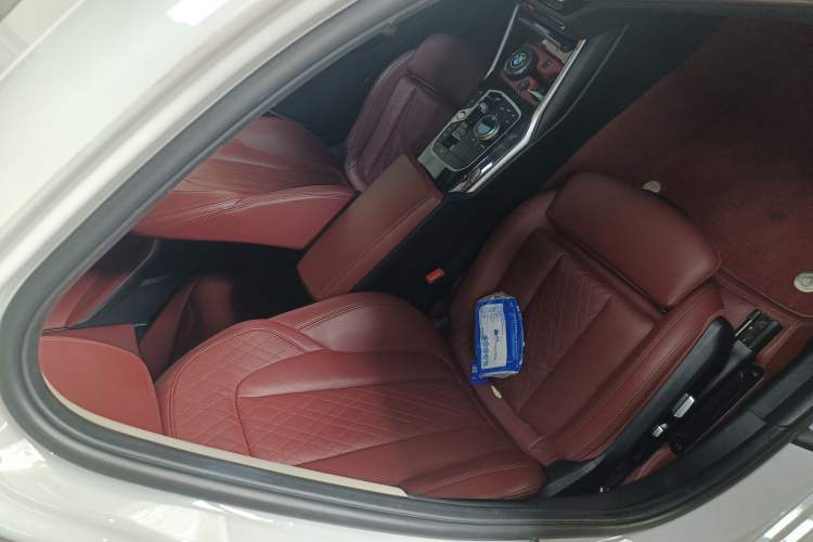 Used BMW 3 Series 2023 325Li M Sport Package Right Front Seat