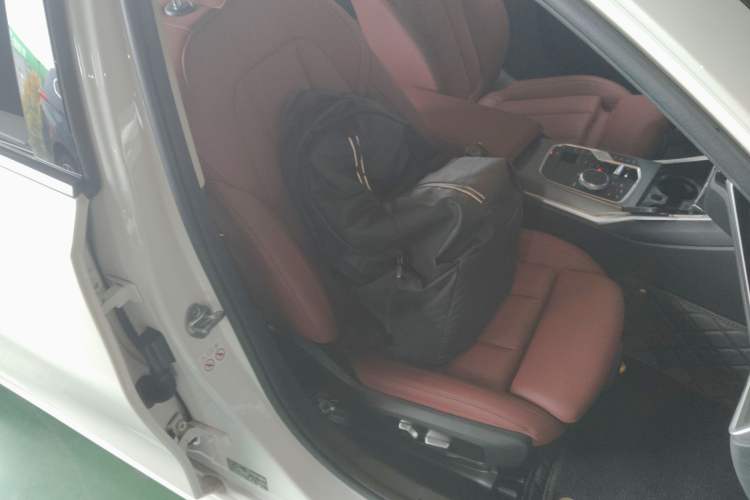 Used BMW 3 Series 2023 325Li M Sport Night Edition Package Right Front Seat