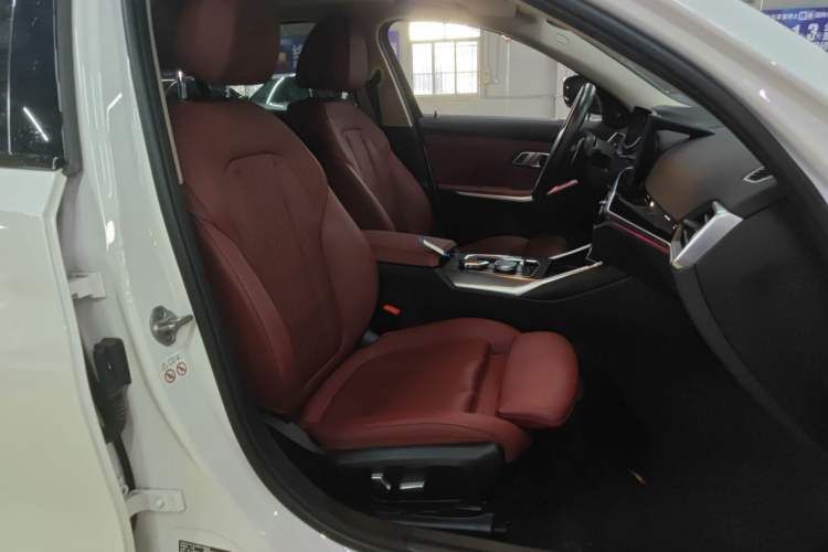 Used BMW 3 Series 2023 325Li M Sport Night Edition Package Right Front Seat