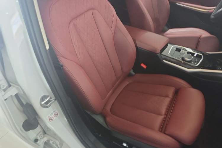 Used BMW 3 Series 2023 325Li M Sport Package Right Front Seat