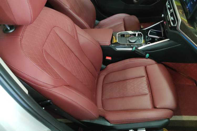 Used BMW 3 Series 2023 325Li M Sport Package Right Front Seat