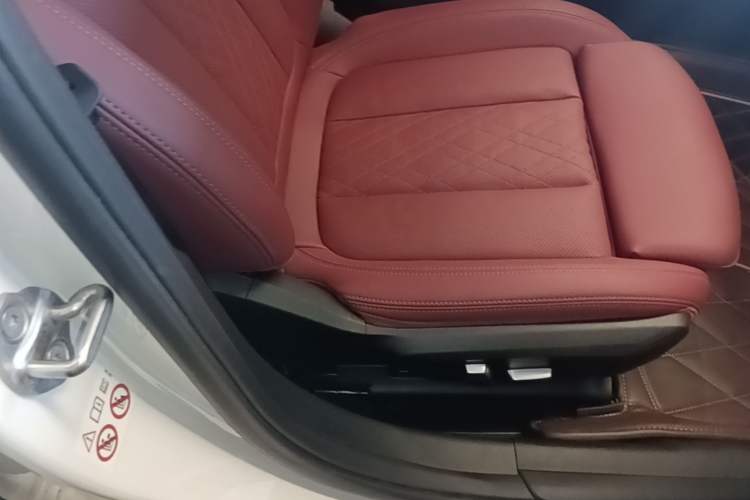 Used BMW 3 Series 2023 325Li M Sport Night Edition Package Right Front Seat