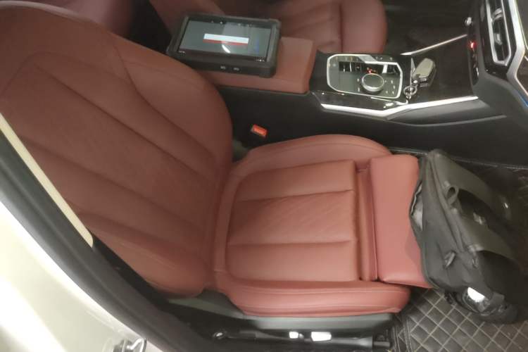 Used BMW 3 Series 2023 325Li M Sport Package Right Front Seat