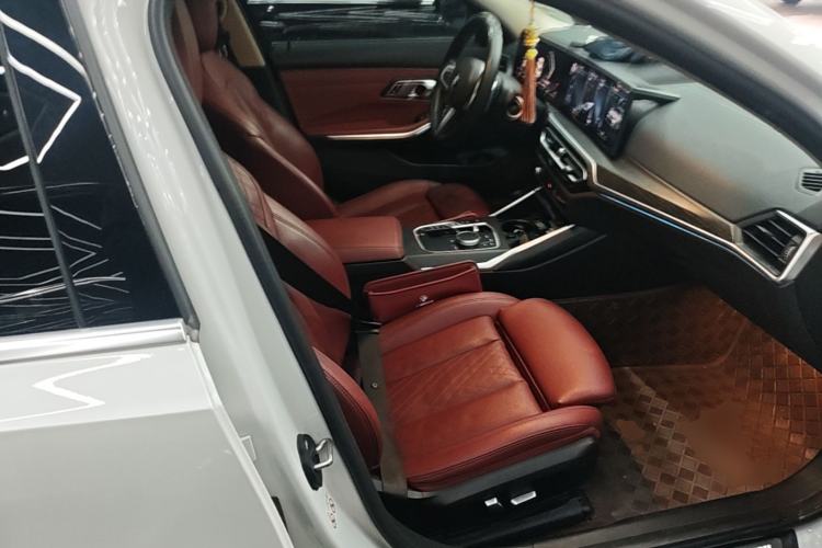 Used BMW 3 Series 2023 325i M Sport Package Right Front Seat