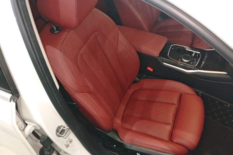 Used BMW 3 Series 2023 325Li M Sport Package Right Front Seat
