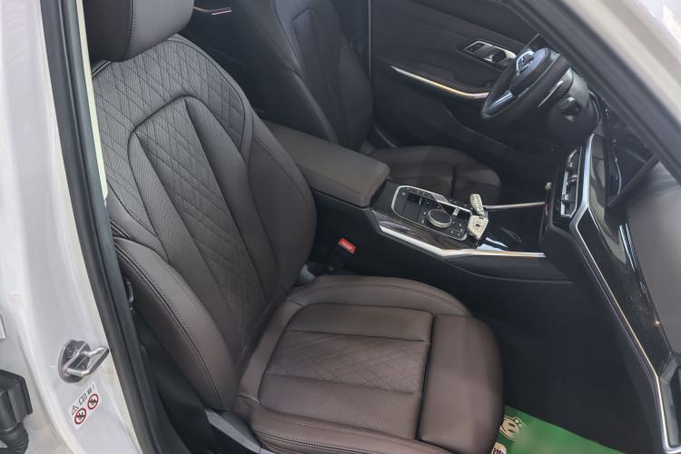 Used BMW 3 Series 2023 325Li M Sport Package Right Front Seat