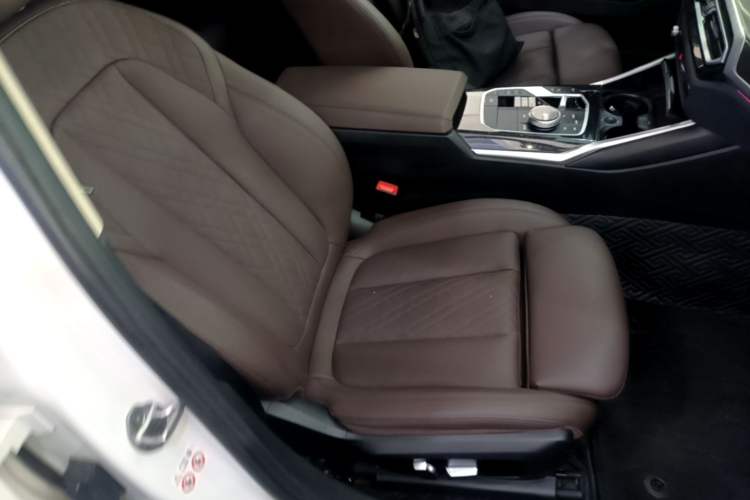 Used BMW 3 Series 2023 325Li M Sport Package Right Front Seat