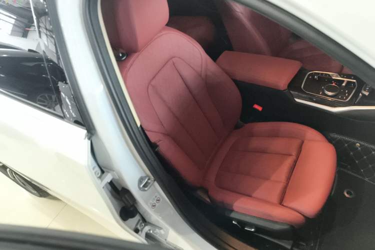 Used BMW 3 Series 2023 325Li M Sport Package Right Front Seat