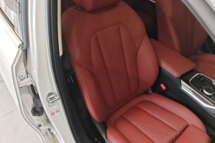 Used BMW 3 Series 2023 325Li M Sport Package Right Front Seat