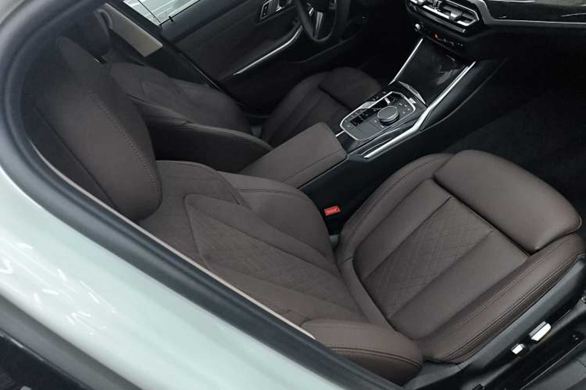 Used BMW 3 Series 2023 325Li M Sport Package Right Front Seat