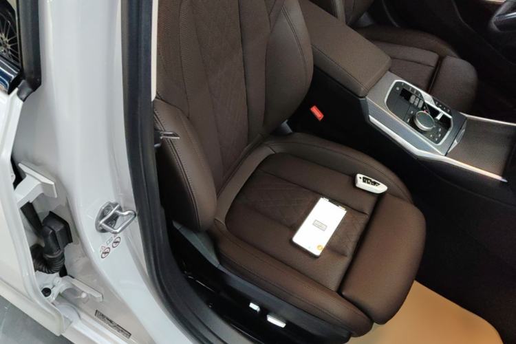 Used BMW 3 Series 2023 325Li M Sport Night Edition Package Right Front Seat