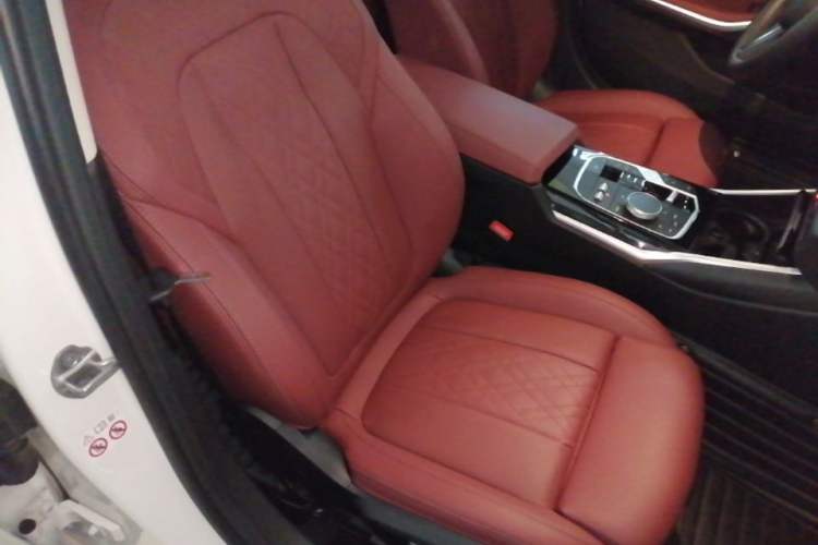Used BMW 3 Series 2023 320Li M Sport Package Right Front Seat
