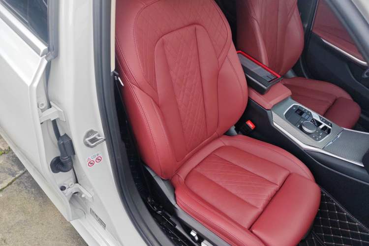 Used BMW 3 Series 2023 325Li M Sport Package Right Front Seat