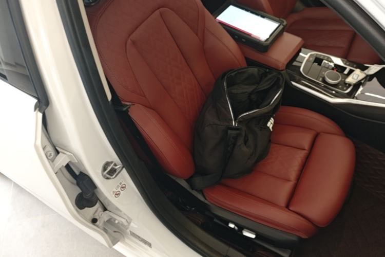 Used BMW 3 Series 2023 325Li M Sport Package Right Front Seat