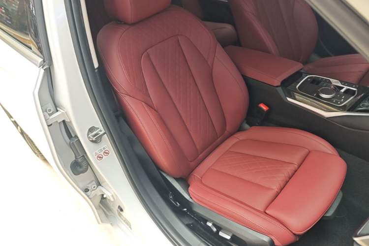 Used BMW 3 Series 2023 325Li M Sport Package Right Front Seat