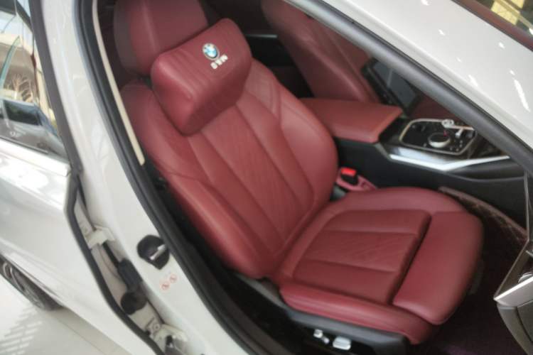 Used BMW 3 Series 2023 325Li M Sport Package Right Front Seat