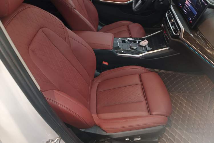 Used BMW 3 Series 2023 325Li M Sport Package Right Front Seat