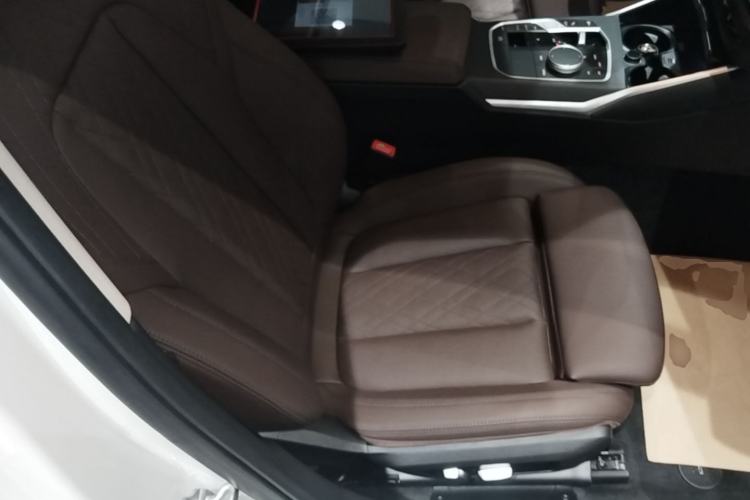 Used BMW 3 Series 2023 325i M Sport Package Right Front Seat