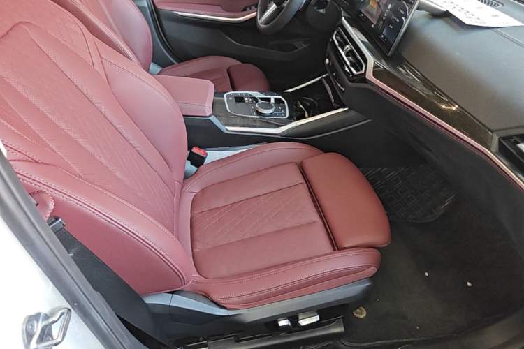 Used BMW 3 Series 2023 325Li M Sport Package Right Front Seat