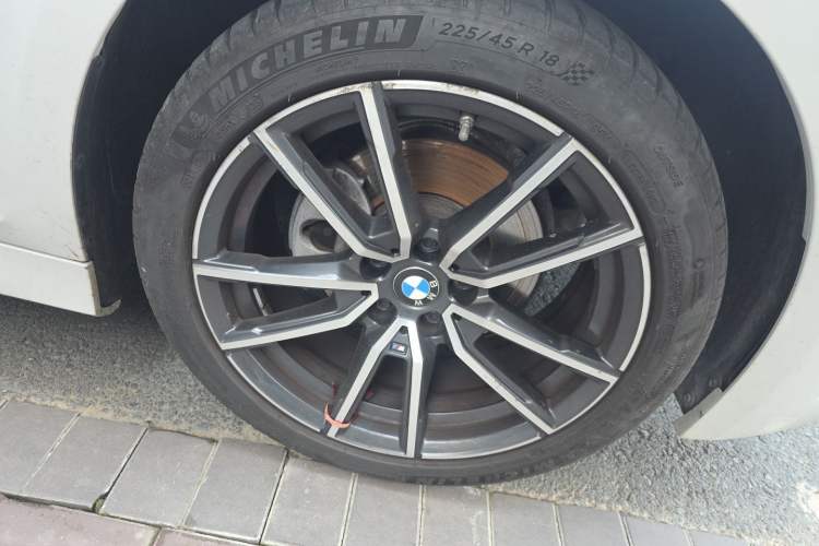 Used BMW 3 Series 2023 325Li M Sport Package Right Front Wheel Hub