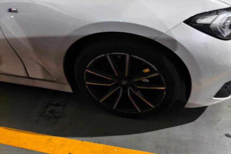 Used BMW 3 Series 2023 320Li M Sport Package Right Front Wheel Hub