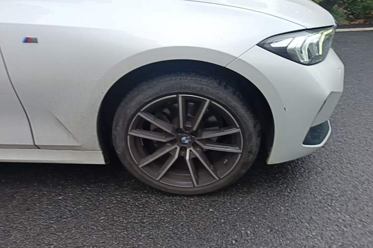 Used BMW 3 Series 2023 320Li M Sport Package Right Front Wheel Hub
