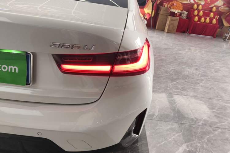 Used BMW 3 Series 2023 325Li M Sport Package Right Rear Taillight