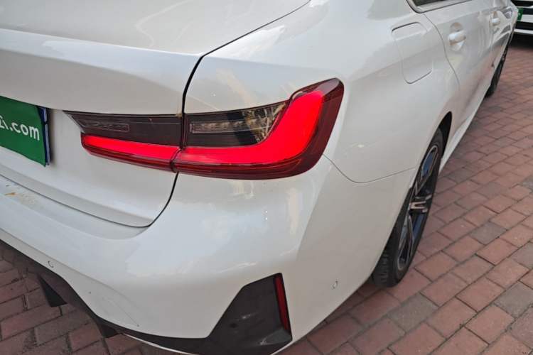 Used BMW 3 Series 2023 325i M Sport Package Right Rear Taillight