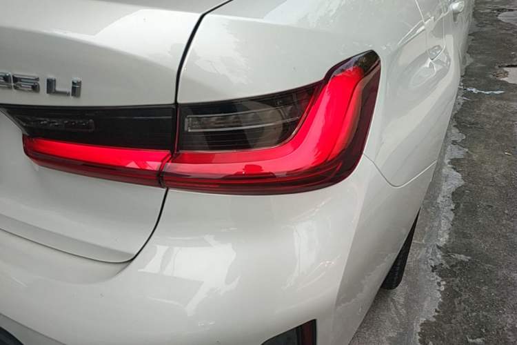 Used BMW 3 Series 2023 325Li M Sport Package Right Rear Taillight