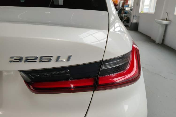 Used BMW 3 Series 2023 325Li M Sport Package Right Rear Taillight