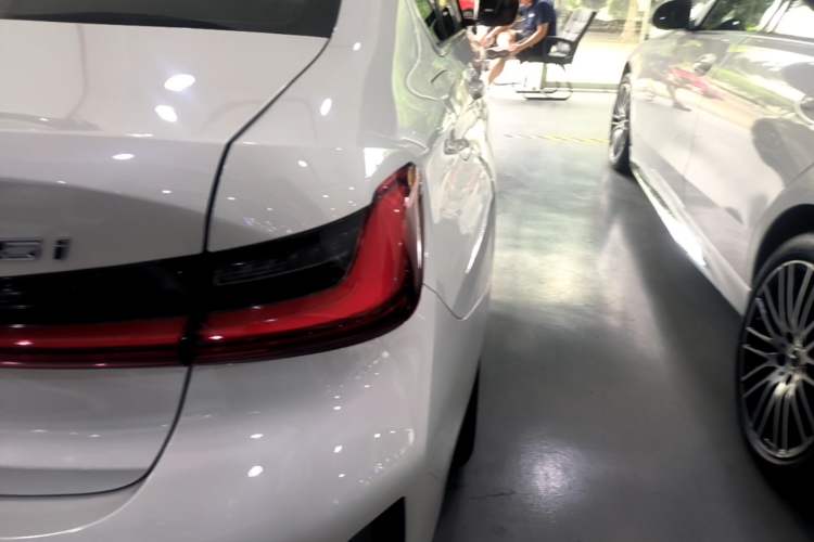 Used BMW 3 Series 2023 325i M Sport Package Right Rear Taillight