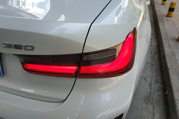 Used BMW 3 Series 2023 320Li M Sport Package Right Rear Taillight