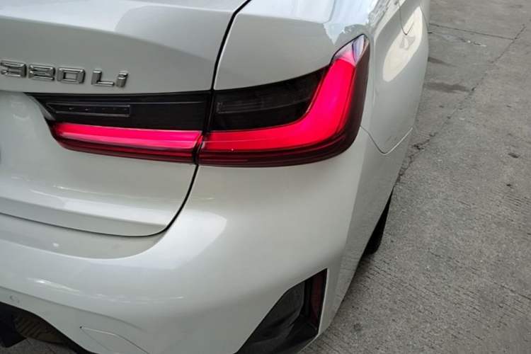 Used BMW 3 Series 2023 320Li M Sport Package Right Rear Taillight