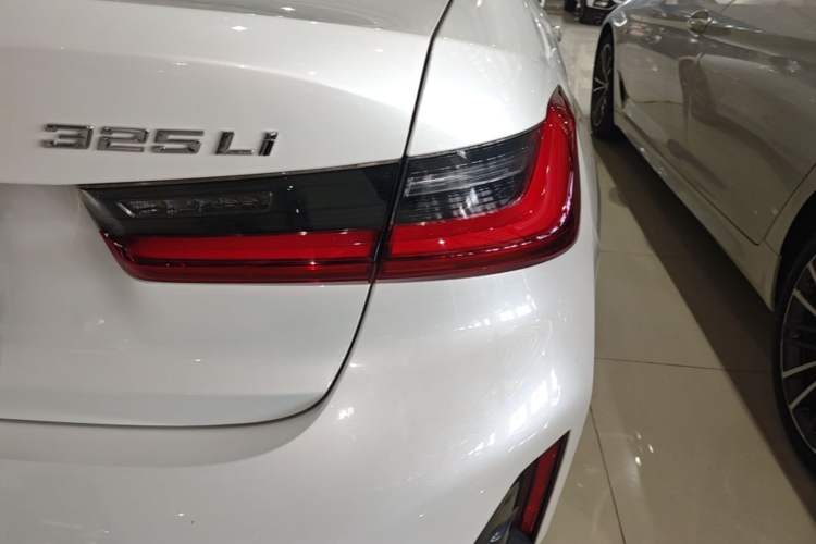 Used BMW 3 Series 2023 325Li M Sport Package Right Rear Taillight