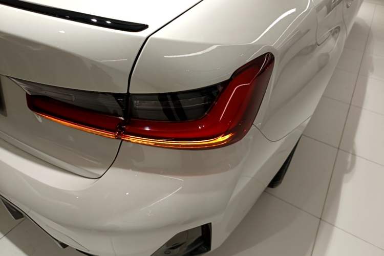 Used BMW 3 Series 2023 325i M Sport Night Edition Package Right Rear Taillight