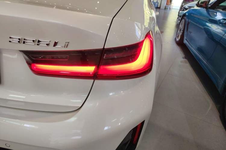 Used BMW 3 Series 2023 325Li M Sport Package Right Rear Taillight