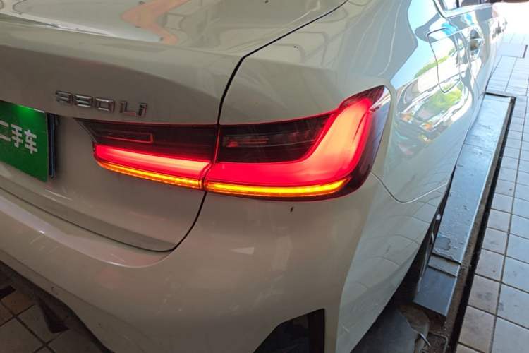 Used BMW 3 Series 2023 320Li M Sport Package Right Rear Taillight