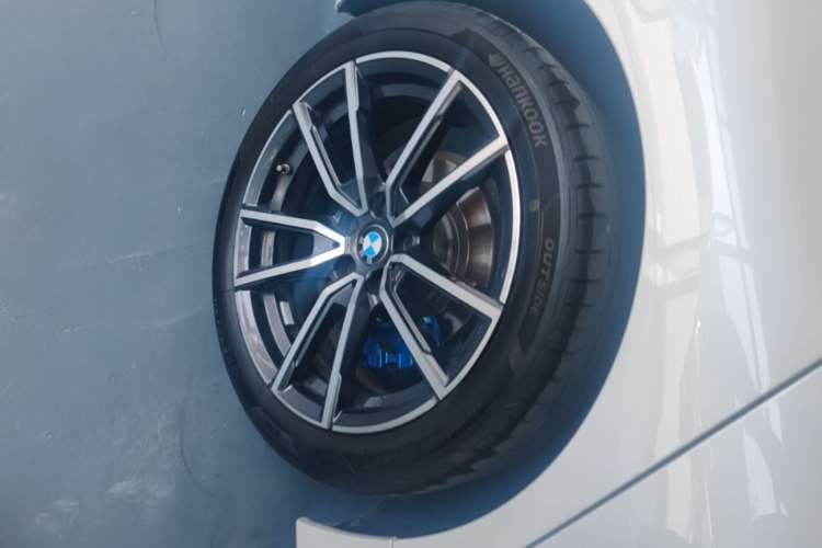 Used BMW 3 Series 2023 325Li M Sport Package Right Rear Wheel Hub