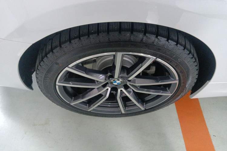 Used BMW 3 Series 2023 325Li xDrive M Sport Package Right Rear Wheel Hub