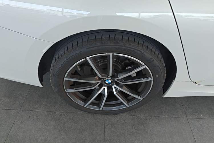 Used BMW 3 Series 2023 325Li M Sport Package Right Rear Wheel Hub